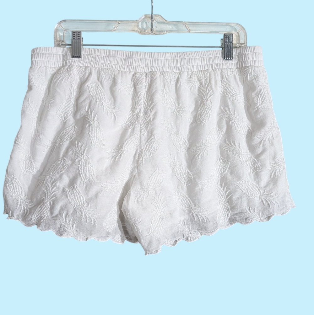 🌴 Lilly Pulitzer White Embroidered Scallop Hem Shorts – Size L - Picture 4 of 11